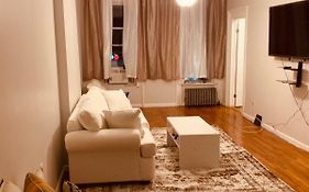 2 Bedroom Classy Brooklyn Apt-10 Mins From Barclays Center!